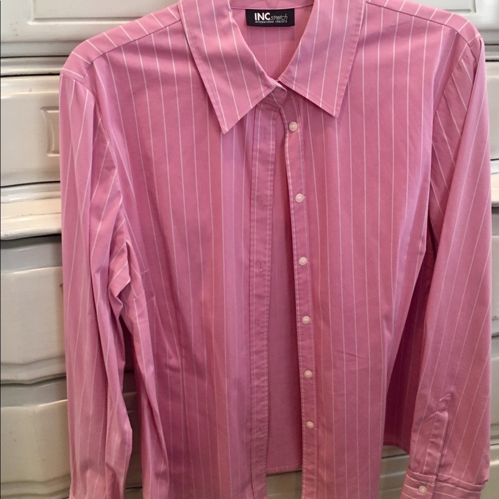 Long sleeved lt purple button down striped blouse